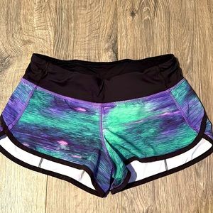 Lululemon Speed Up Shorts 2.5 size 4